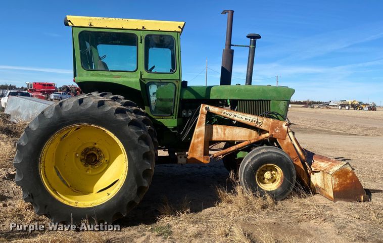 image for item DM8250 1971 John Deere 4620  tractor