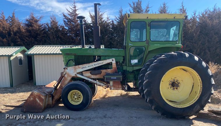 image for item DM8250 1971 John Deere 4620  tractor
