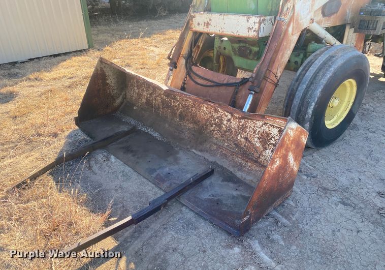 image for item DM8250 1971 John Deere 4620  tractor