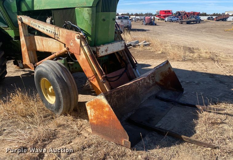 image for item DM8250 1971 John Deere 4620  tractor