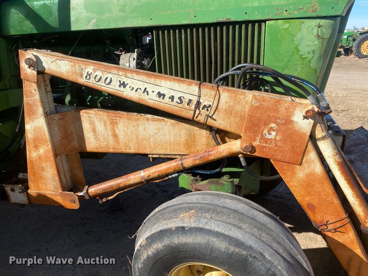 image for item DM8250 1971 John Deere 4620  tractor