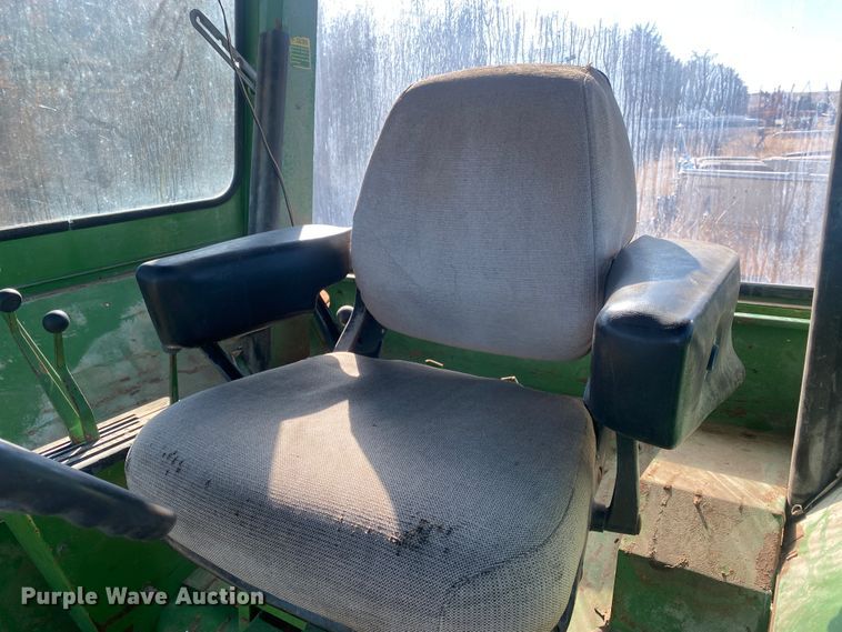 image for item DM8250 1971 John Deere 4620  tractor