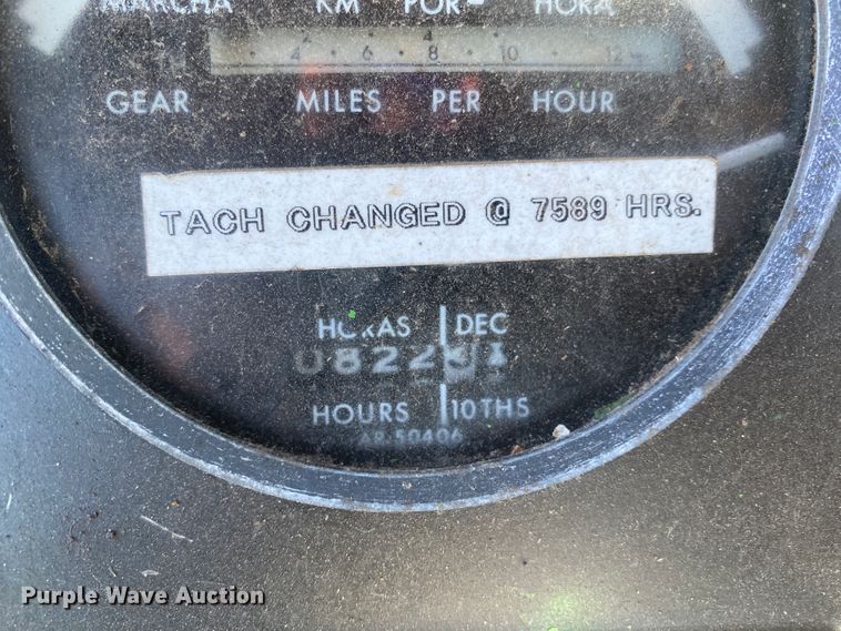 image for item DM8250 1971 John Deere 4620  tractor