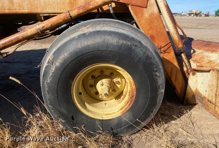 image for item DM8250 1971 John Deere 4620  tractor