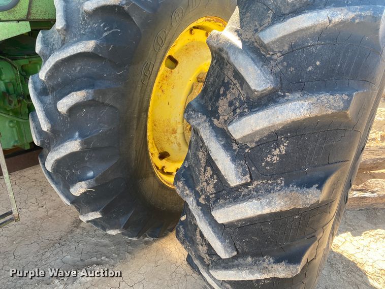 image for item DM8250 1971 John Deere 4620  tractor