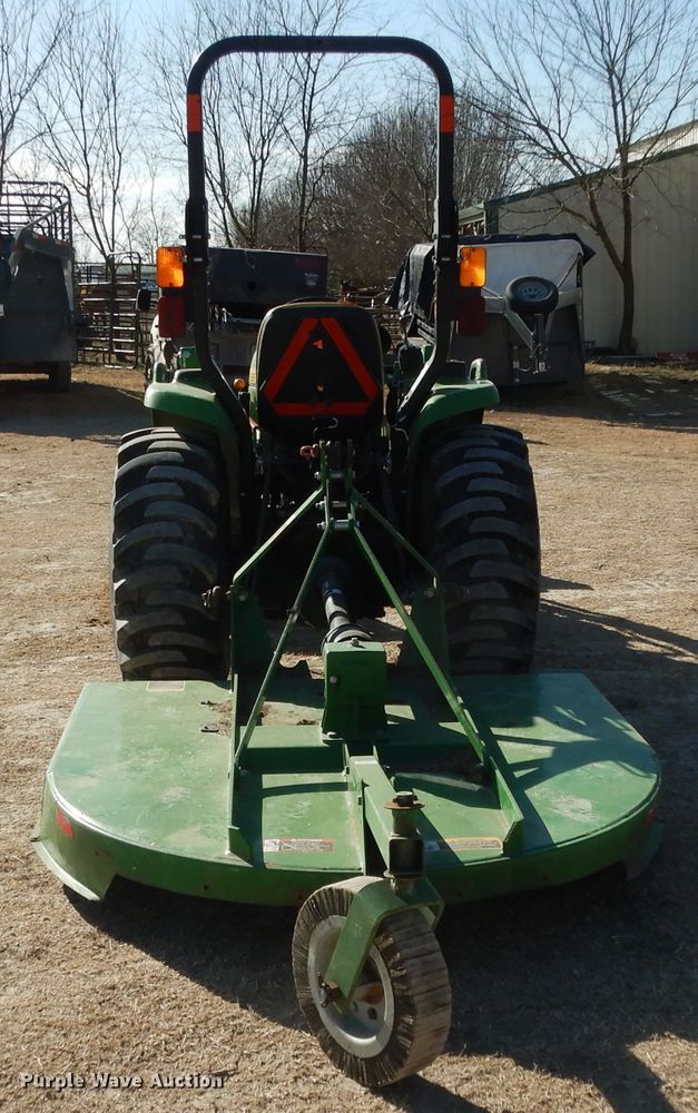 image for item EY9780 2016 John Deere 3032E  MFWD tractor