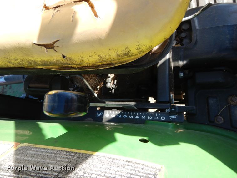 image for item EY9780 2016 John Deere 3032E  MFWD tractor