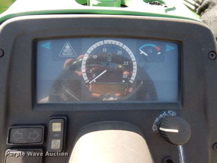 image for item EY9780 2016 John Deere 3032E  MFWD tractor