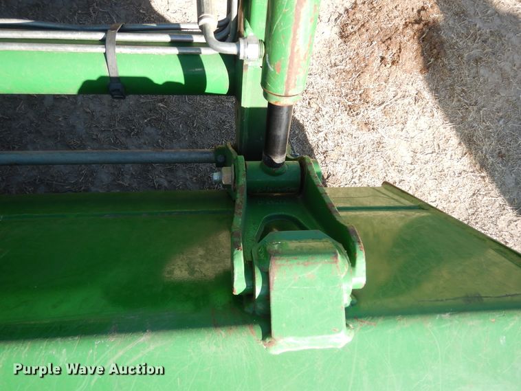 image for item EY9780 2016 John Deere 3032E  MFWD tractor