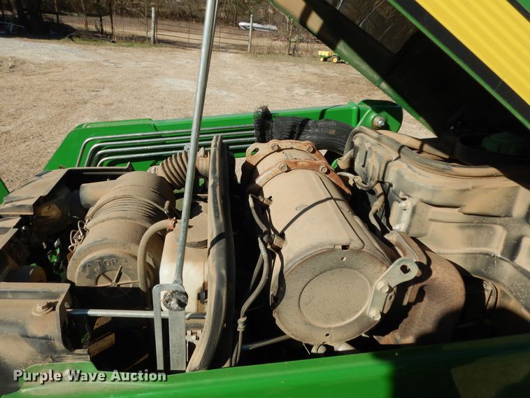 image for item EY9780 2016 John Deere 3032E  MFWD tractor