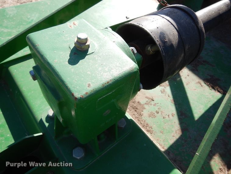 image for item EY9780 2016 John Deere 3032E  MFWD tractor