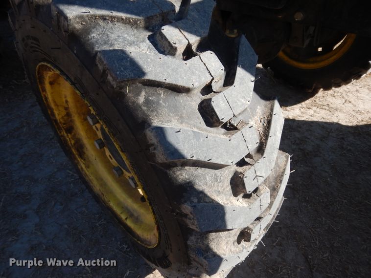 image for item EY9780 2016 John Deere 3032E  MFWD tractor