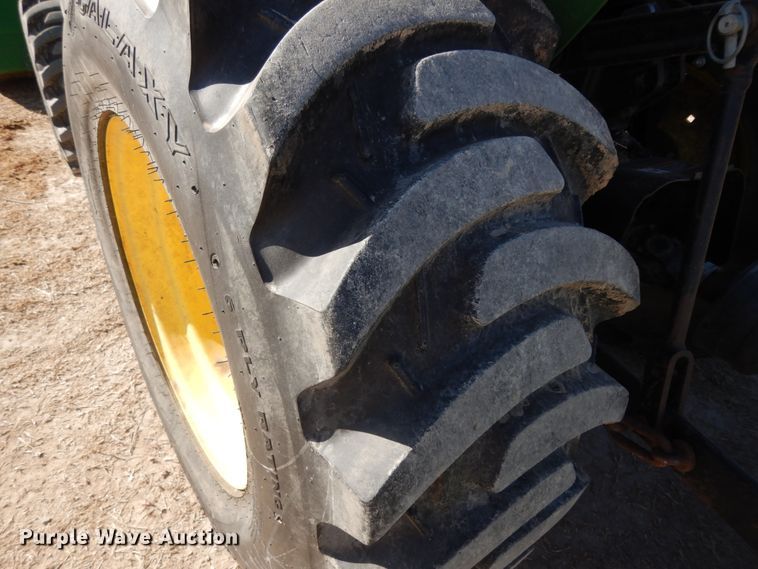 image for item EY9780 2016 John Deere 3032E  MFWD tractor