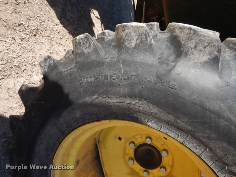 image for item EY9780 2016 John Deere 3032E  MFWD tractor