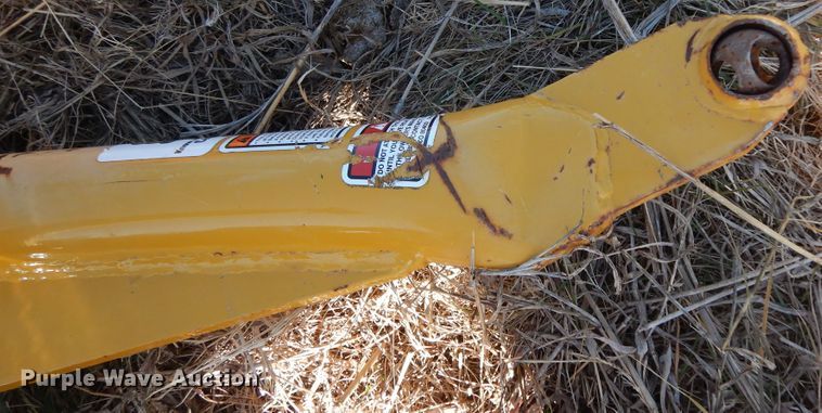 image for item EY9780 2016 John Deere 3032E  MFWD tractor