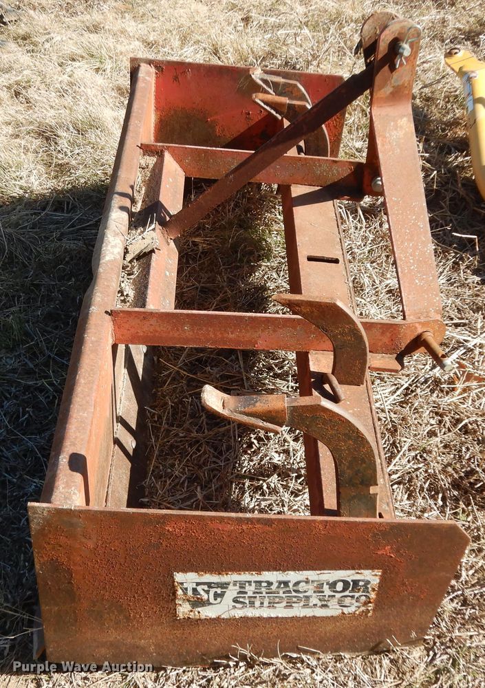 image for item EY9780 2016 John Deere 3032E  MFWD tractor