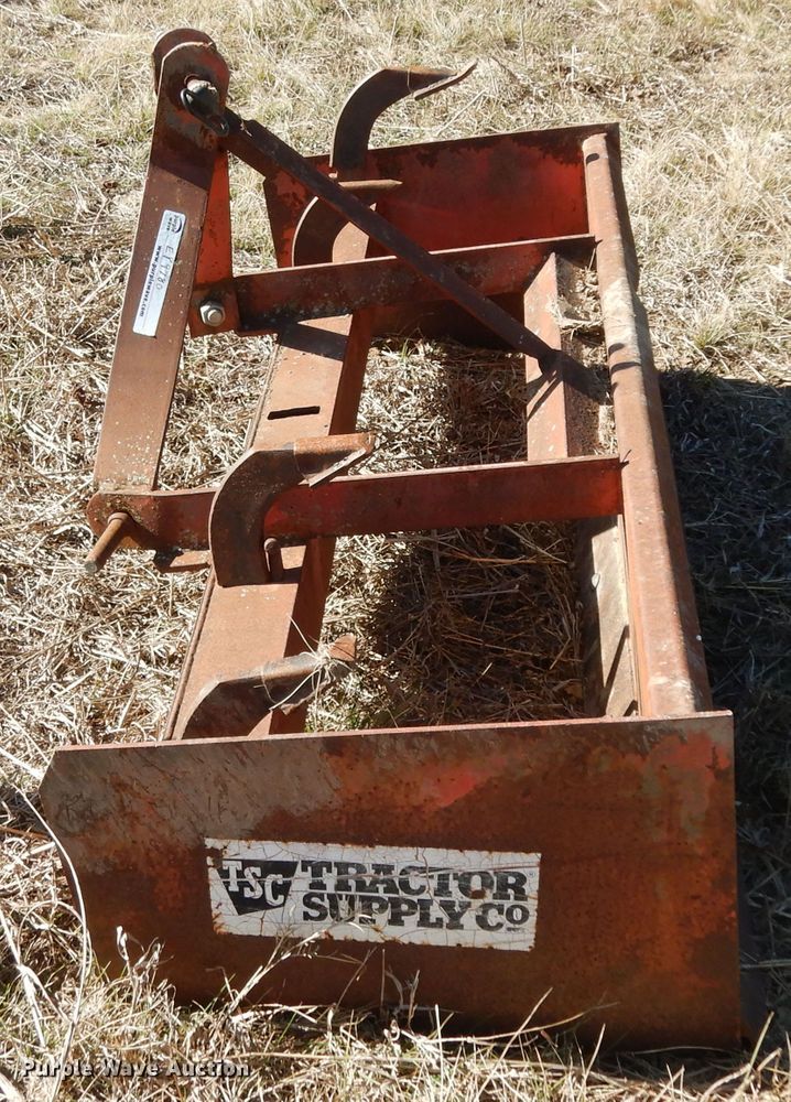 image for item EY9780 2016 John Deere 3032E  MFWD tractor