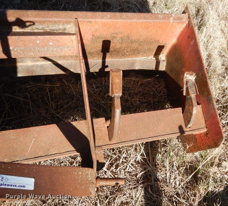 image for item EY9780 2016 John Deere 3032E  MFWD tractor