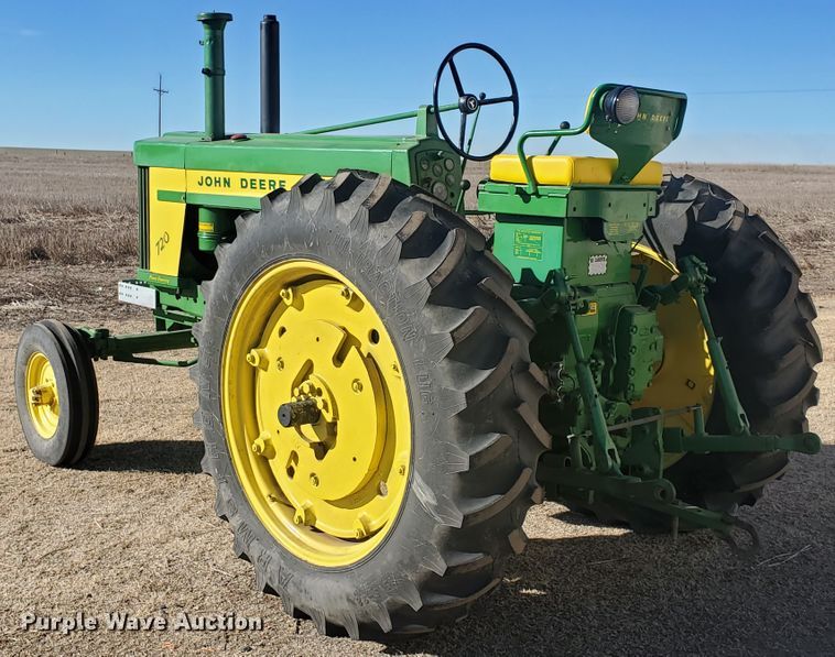 image for item GL9002 1958 John Deere 720  tractor