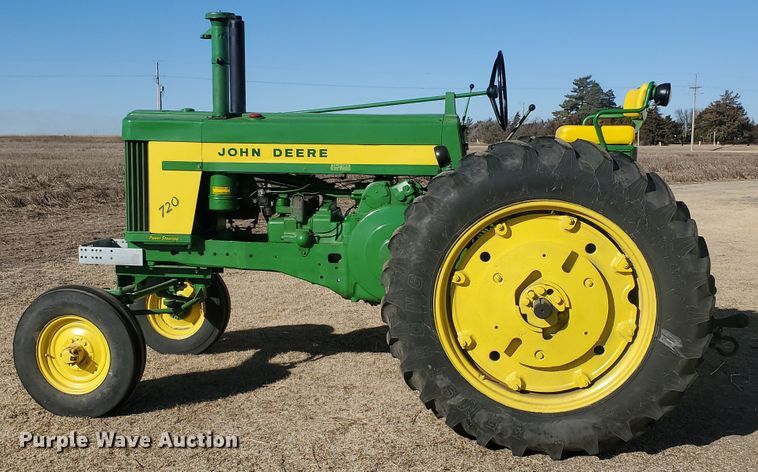 image for item GL9002 1958 John Deere 720  tractor