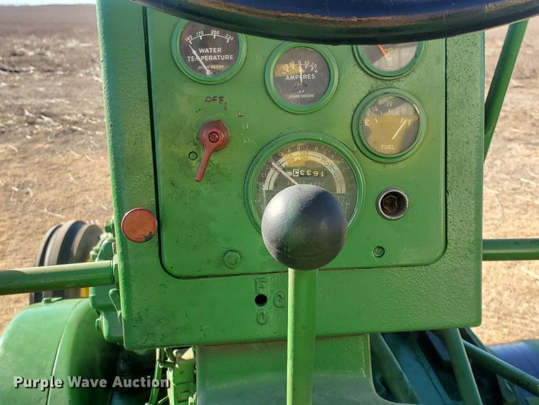 image for item GL9002 1958 John Deere 720  tractor