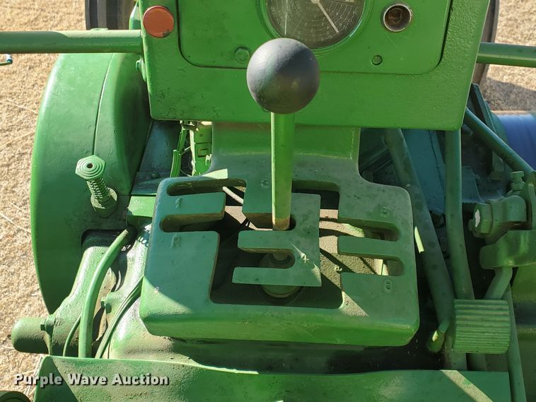 image for item GL9002 1958 John Deere 720  tractor