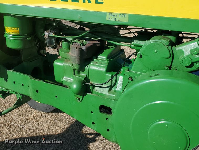 image for item GL9002 1958 John Deere 720  tractor