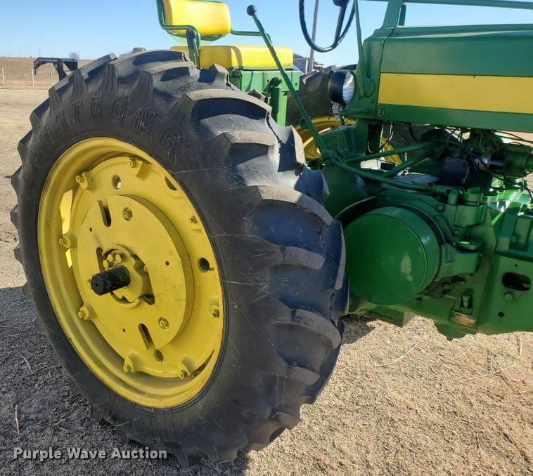 image for item GL9002 1958 John Deere 720  tractor