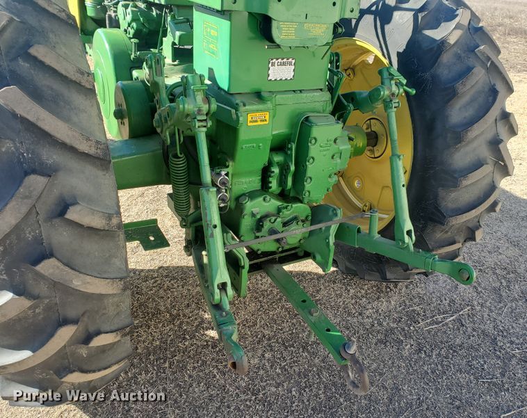 image for item GL9002 1958 John Deere 720  tractor