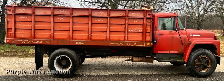 image for item ID9635 1978 International Loadstar 1700  grain truck