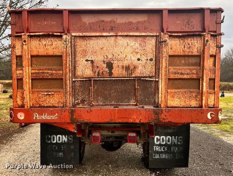 image for item ID9635 1978 International Loadstar 1700  grain truck