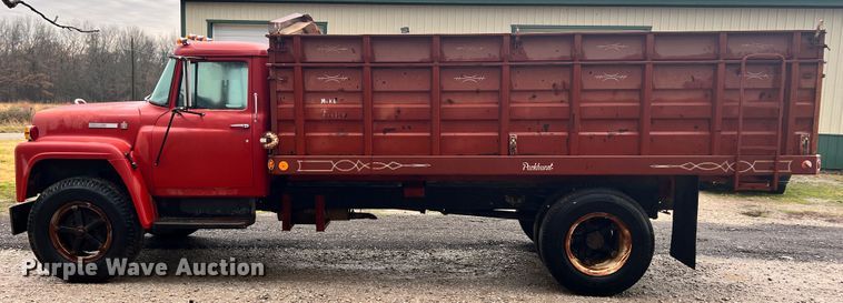 image for item ID9635 1978 International Loadstar 1700  grain truck