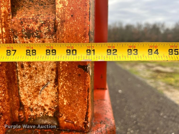 image for item ID9635 1978 International Loadstar 1700  grain truck