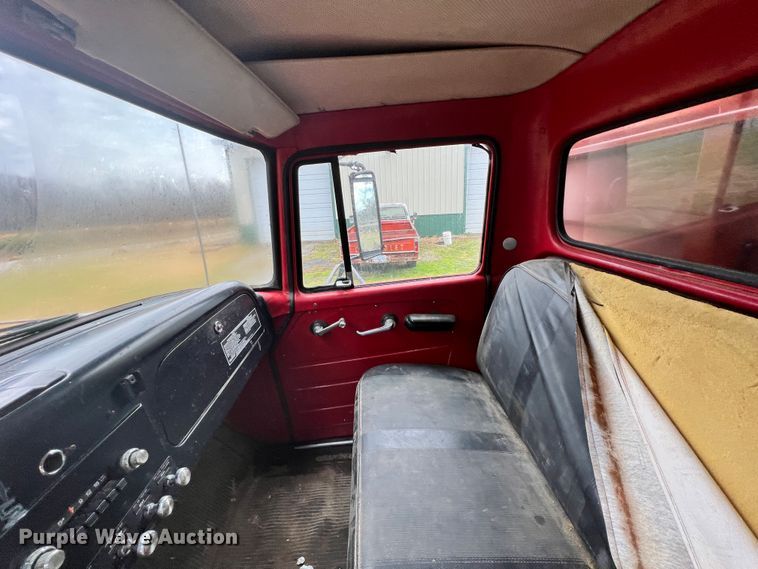 image for item ID9635 1978 International Loadstar 1700  grain truck