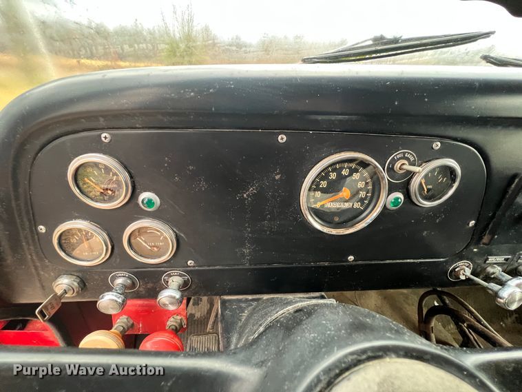 image for item ID9635 1978 International Loadstar 1700  grain truck