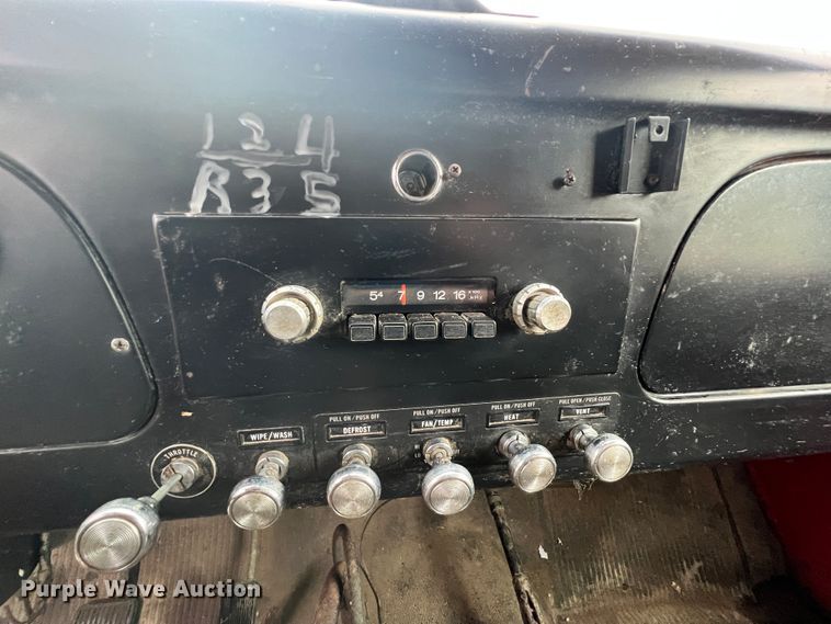 image for item ID9635 1978 International Loadstar 1700  grain truck