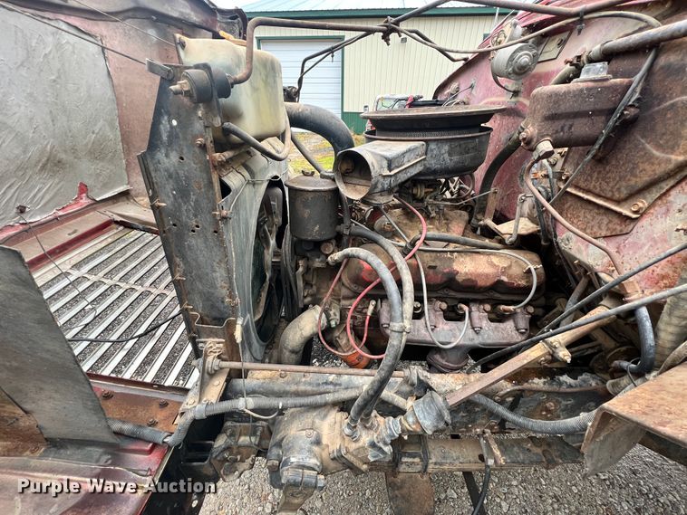 image for item ID9635 1978 International Loadstar 1700  grain truck