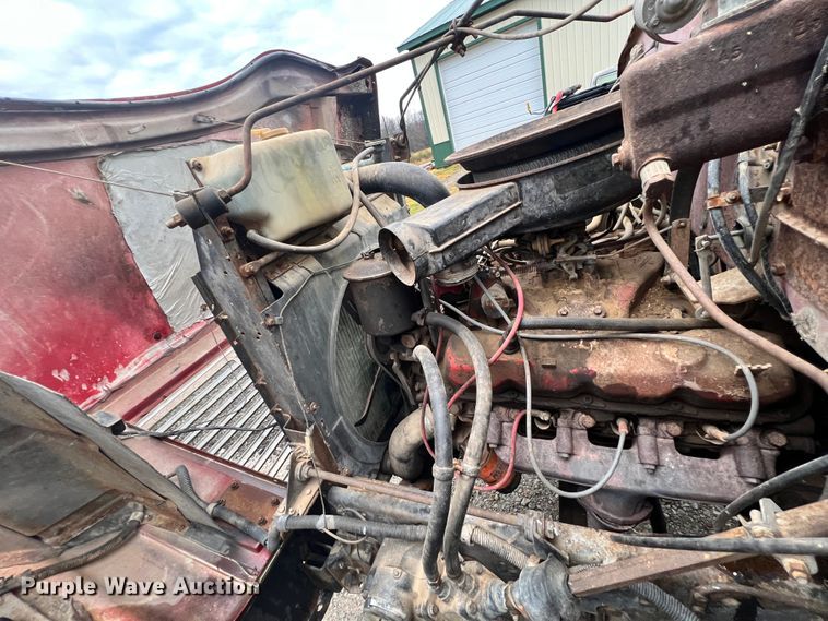 image for item ID9635 1978 International Loadstar 1700  grain truck