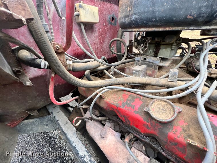 image for item ID9635 1978 International Loadstar 1700  grain truck