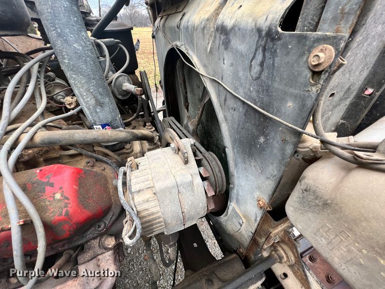 image for item ID9635 1978 International Loadstar 1700  grain truck