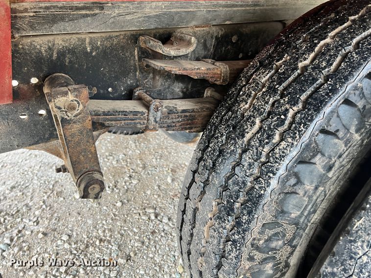 image for item ID9635 1978 International Loadstar 1700  grain truck