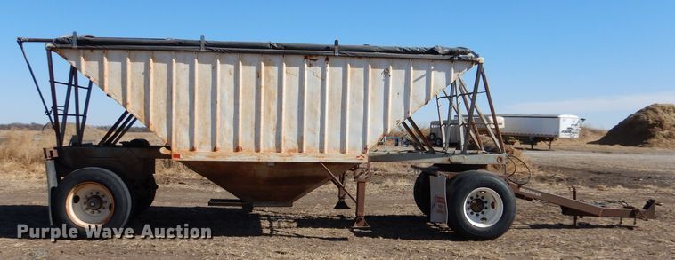image for item IE9592 1988  Shop built grain trailer