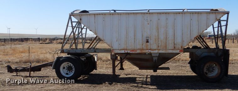 image for item IE9592 1988  Shop built grain trailer