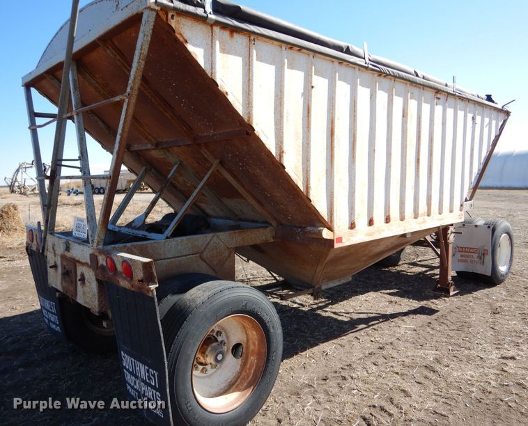 image for item IE9592 1988  Shop built grain trailer