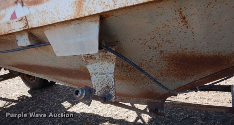 image for item IE9592 1988  Shop built grain trailer