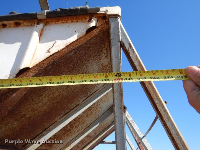 image for item IE9592 1988  Shop built grain trailer