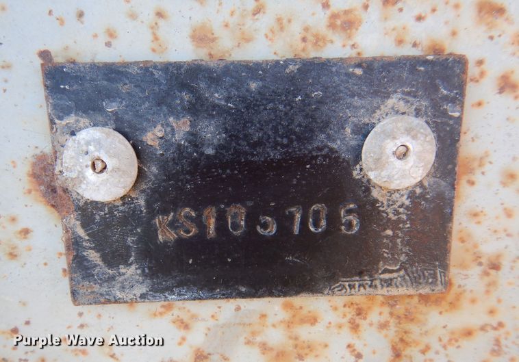 image for item IE9592 1988  Shop built grain trailer