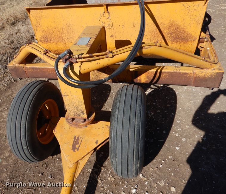 image for item IE9593 Orthman Soilmover 50RF  scraper