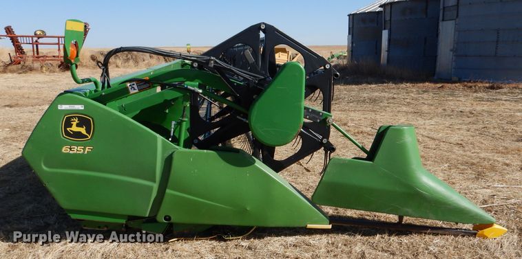 image for item IE9594 2009 John Deere 635F  flex head