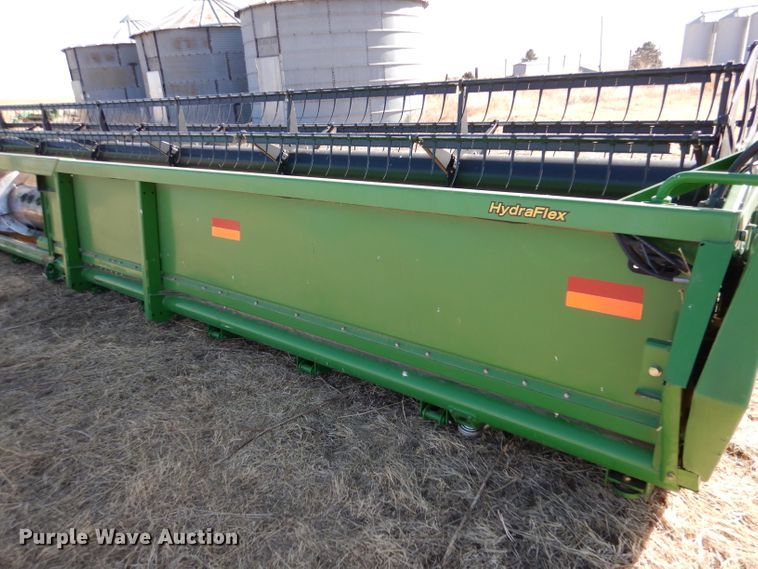 image for item IE9594 2009 John Deere 635F  flex head